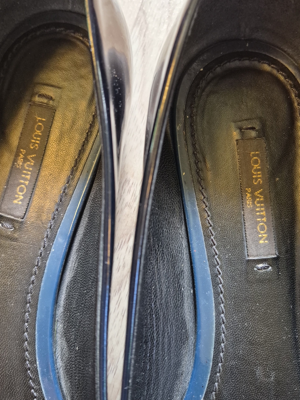 Louis Vuitton Women's Navy Patent Leather Ballet Flats - Picture 5 of 15